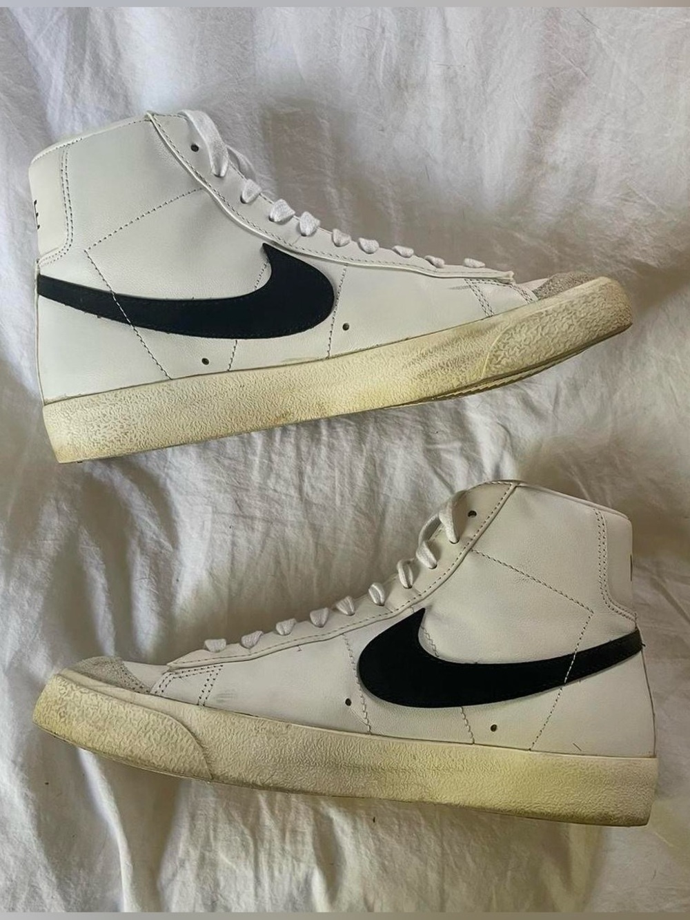 🔥 NIKE • Blazer Mid ‘77 Vintage White/Black Sail Women’s 8 / EU 39, comes w box